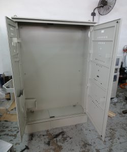 panel-03
